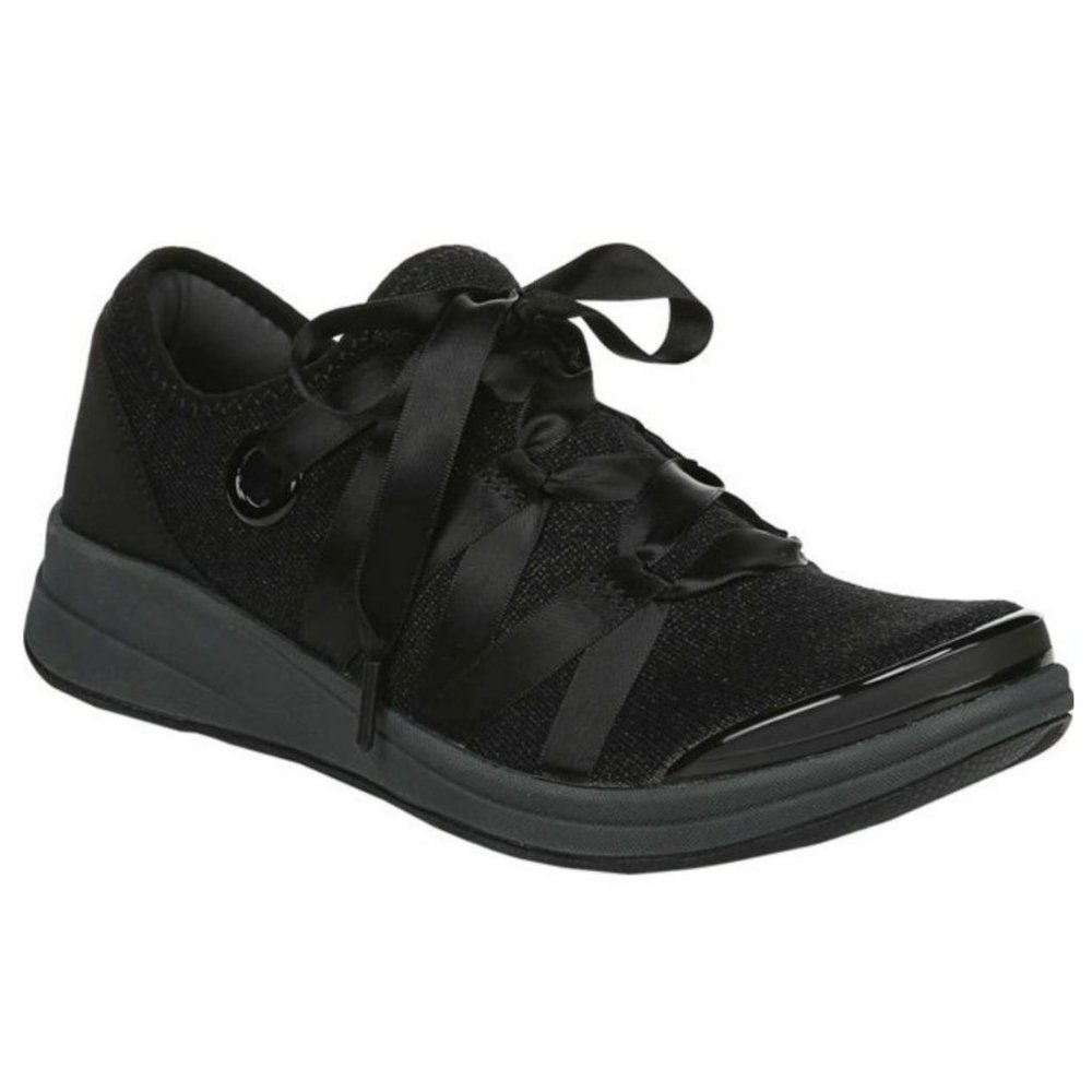 Bzees Inspire Sneaker Black Sparkle Fabric Women's size 8 NEW IN BOX